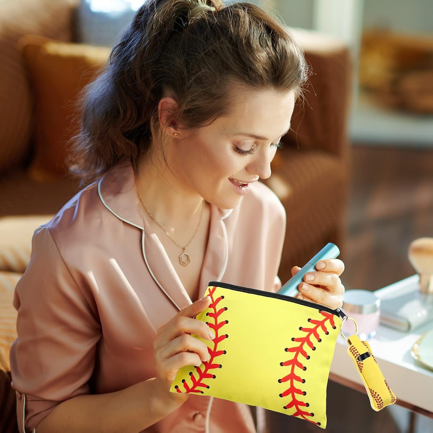 20 Pieces Softball Cosmetic Bag Portable Makeup Bags Canvas Zipper Softball Bag Keychain Lipstick Holder Storage Case for Women, Girls, Team Player